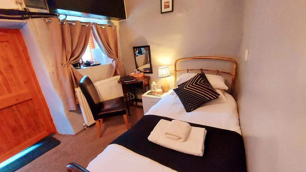 Dolgun Uchaf Historic B&B And Cottages In Snowdonia Dolgellau Exteriér fotografie