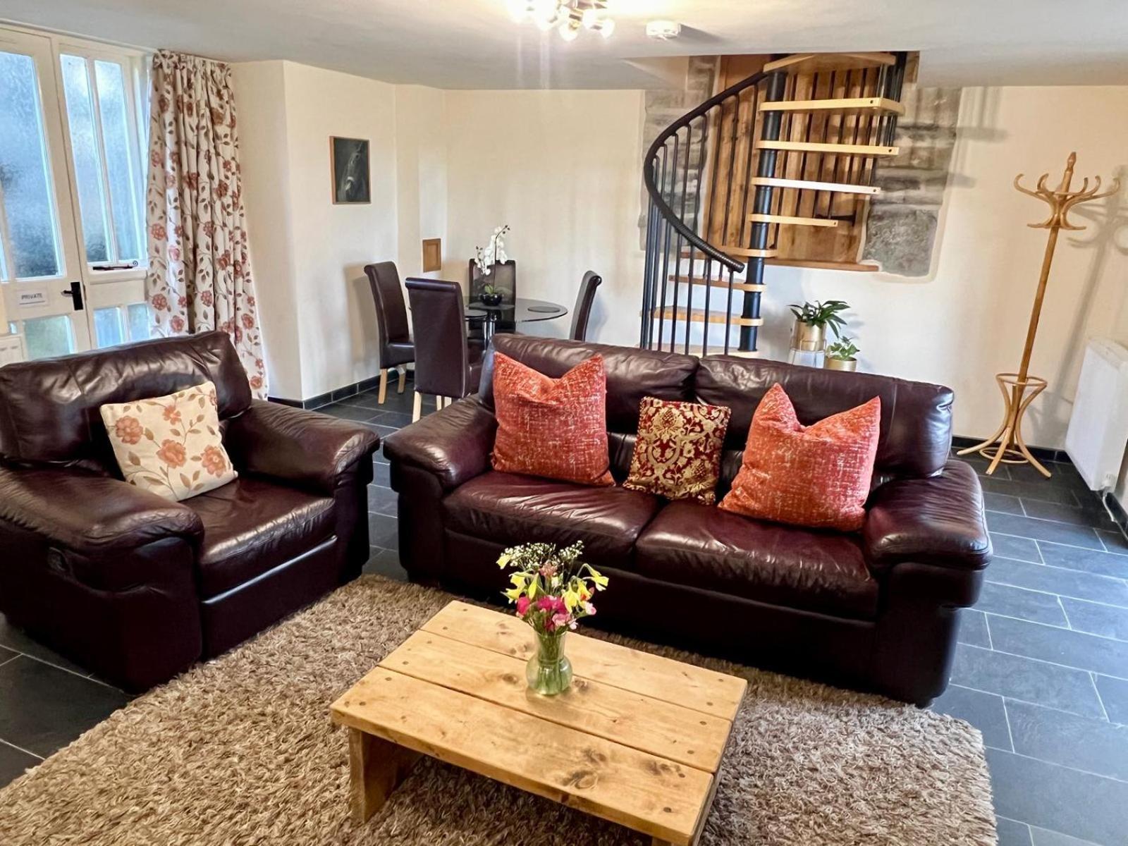 Dolgun Uchaf Historic B&B And Cottages In Snowdonia Dolgellau Exteriér fotografie