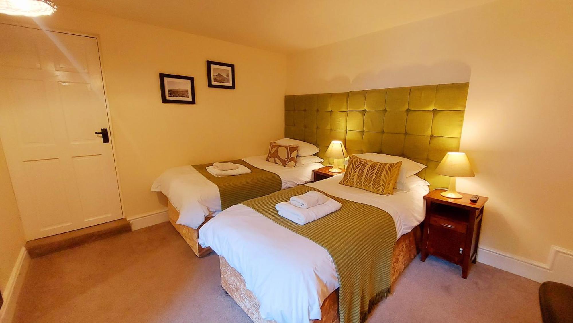 Dolgun Uchaf Historic B&B And Cottages In Snowdonia Dolgellau Exteriér fotografie