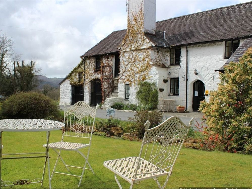 Dolgun Uchaf Historic B&B And Cottages In Snowdonia Dolgellau Exteriér fotografie